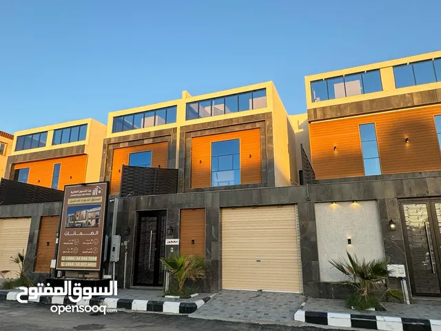 389 m2 4 Bedrooms Villa for Sale in Al Madinah Ad Difa