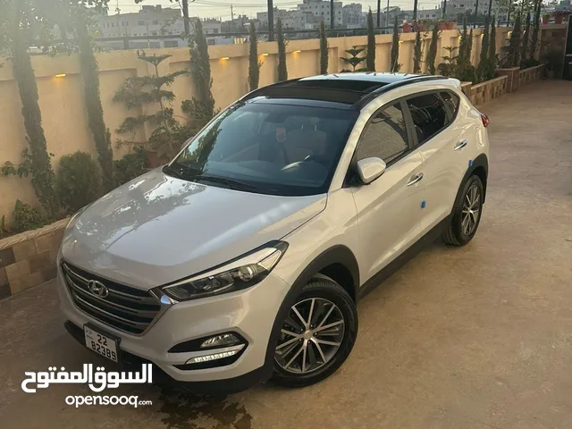 هونداي توسان موديل 2016 فل بنوراما مالك واحد منذو شرائها من الوكالة7جيد