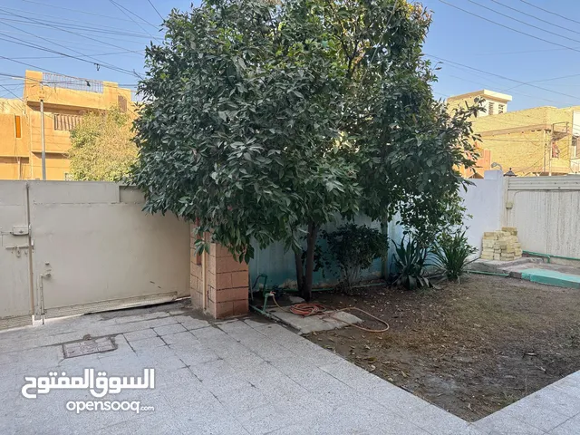 210 m2 5 Bedrooms Townhouse for Sale in Baghdad Alam