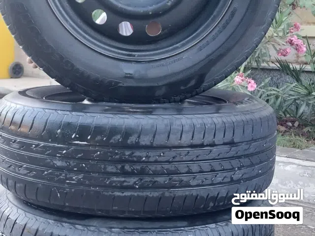 السلام عليكم  رنكات مع الإطارات نص عمر الإطارات ياباني السعر.  175الف
