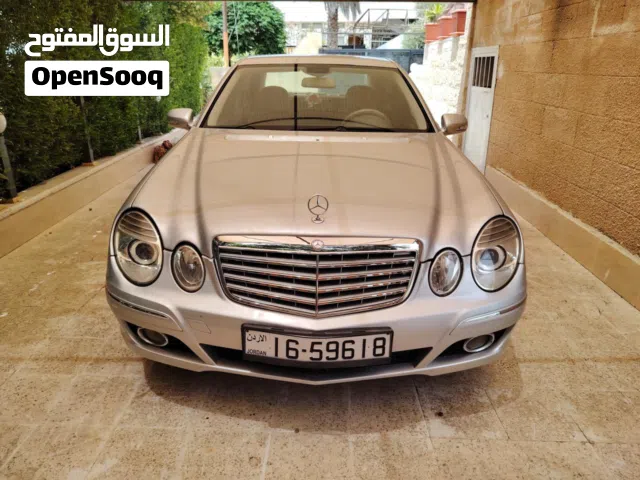 2009 مرسيدس بنز الفئة-E E 200