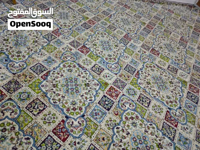 زولية (سجادة) قياس كبير 4 في 3.5 بحالة ممتازة جداً للبيع