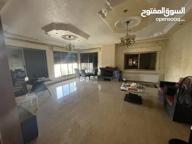 250 m2 3 Bedrooms Townhouse for Rent in Amman Khirbet Sooq