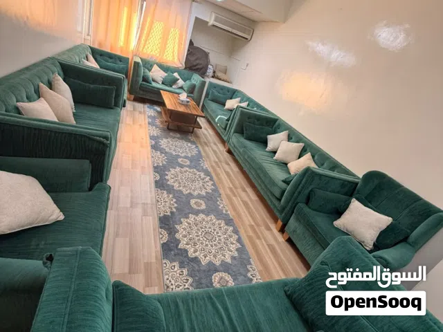 طقم كنب مستعمل نظيف  18شخص