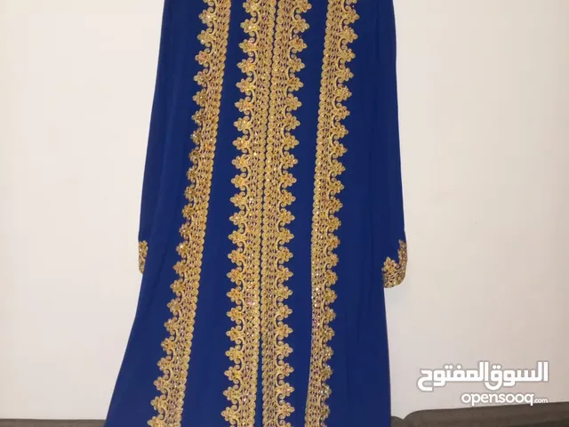 للبيع لبسة واحدة فقط
