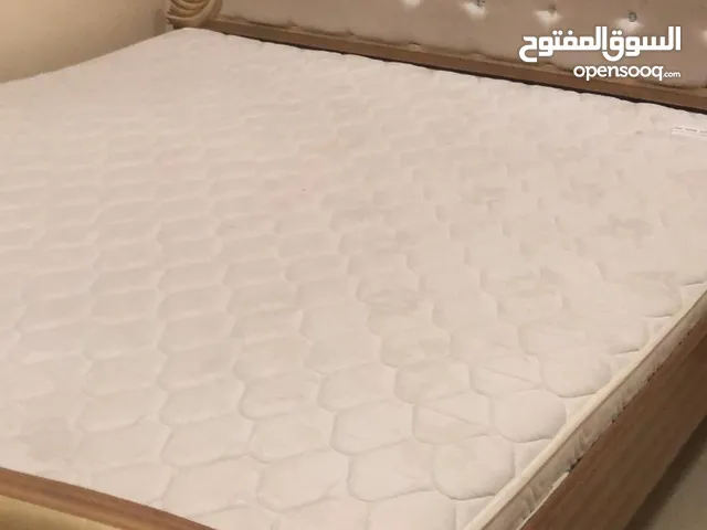 سرير مزدوج ( فخم جداً ) ذو جودة عالية A luxurious and beautiful double