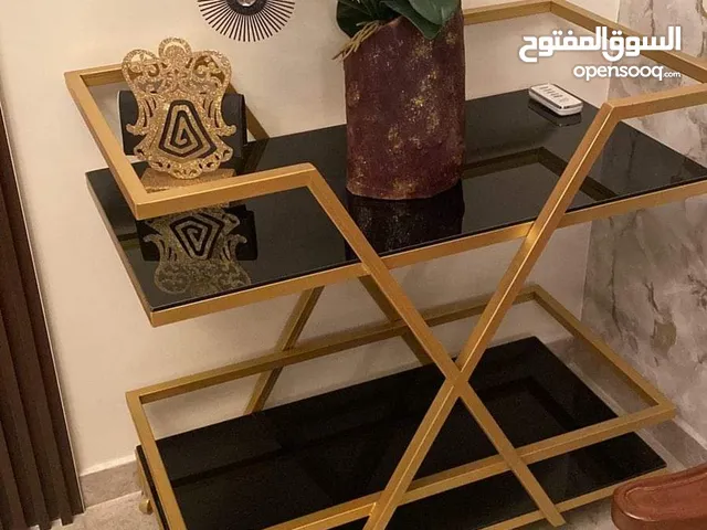 عربة ضيافه مع عجلات