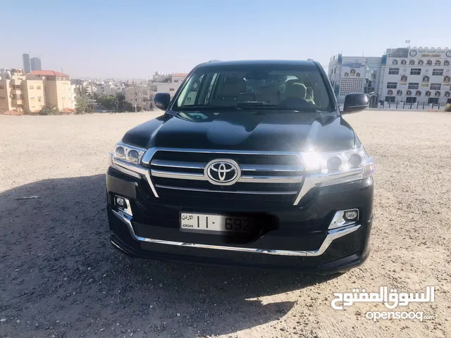 تويوتا لاندكروزر VXR-V8 2012