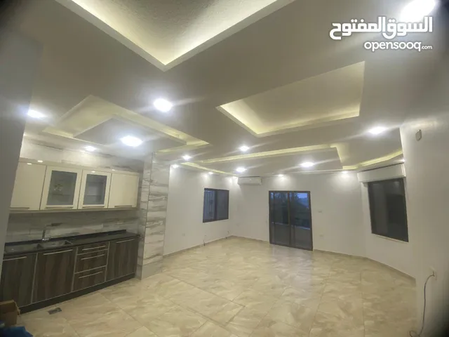 420 m2 5 Bedrooms Villa for Rent in Amman Deir Ghbar