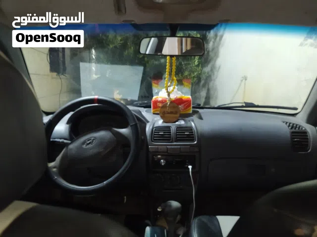 2002 هيونداي اكسنت GLS