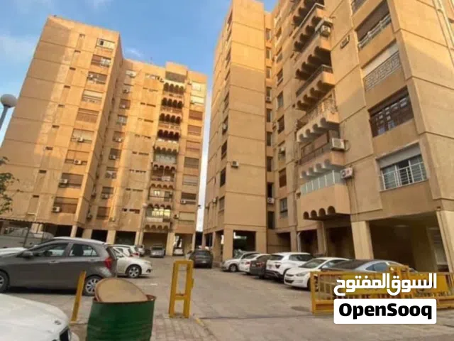 شقة للبيع في زاوية الدهماني بالقرب من حلويات العالم الدور التاسع