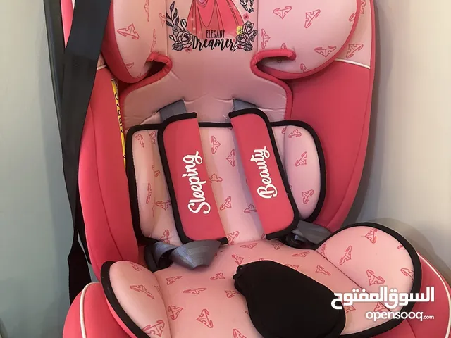 كرسي اطفال بحاله ممتازه