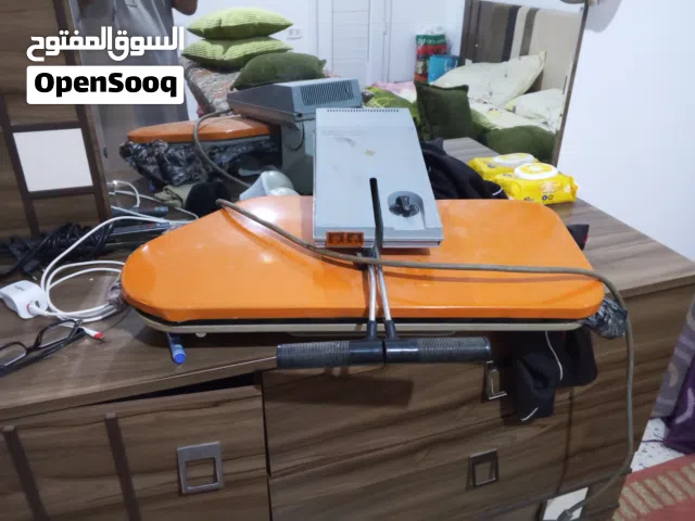 مكوات ملابس