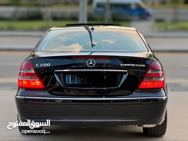 MERCEDES  BENZ  E200 KOMPRESSOR