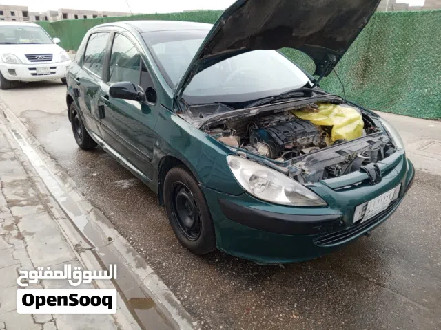 2004 بيجو 307 XT