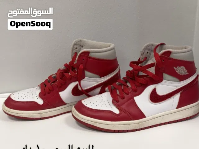_ حذاءnike red