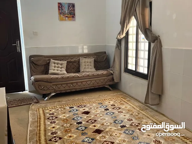 Furnished room with toilet in Muttrah Corniche