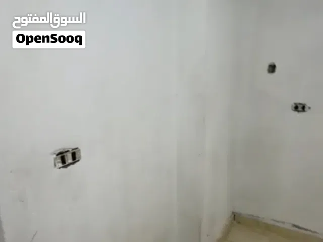 بدروم كامل المساحة المفتوحة للايجار يصلح لكافة الانشطة بموقع راقي قريب من الخدمات والمواصلات والكافي