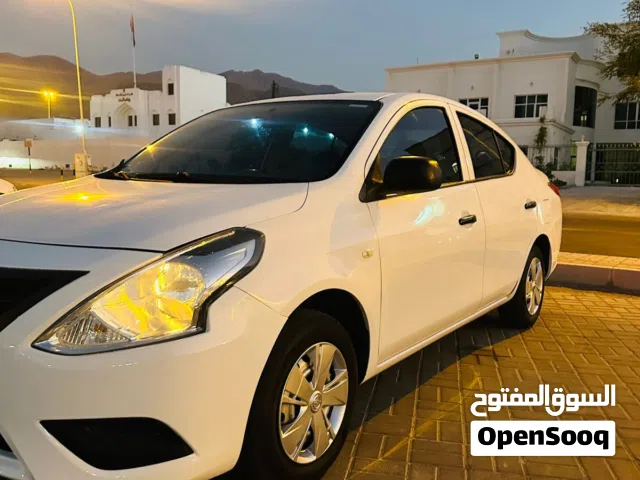 نيسان صني 2020 وكالة عمان سيرفس الوكاله فل موصفات / nissan sunny oman car full option