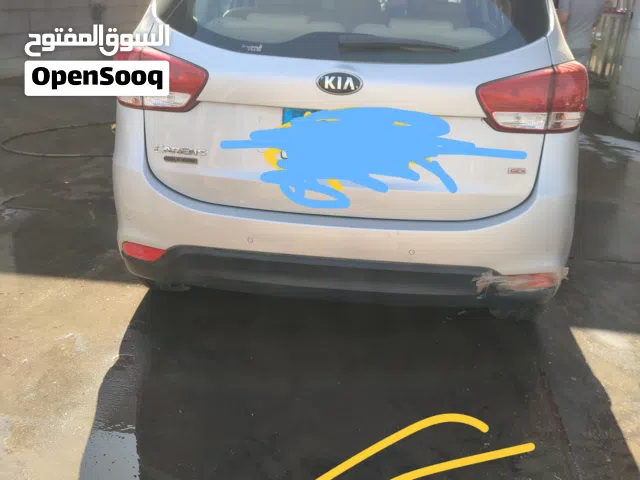 2016 كيا كارينز Premium