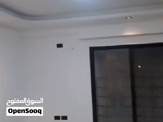 للإيجار , مكتب / عيادة سوبر ديلوكس مجددة بالكامل , شارع ابن خلدون (شارع مستشفى الخالدي)