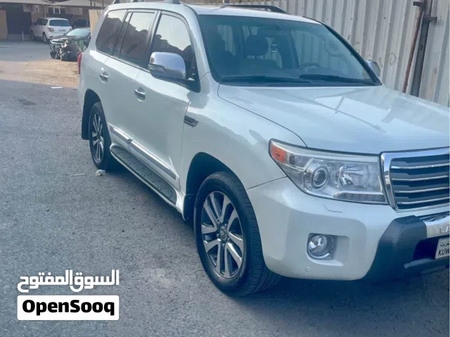 Used Toyota Land Cruiser in Kuwait City