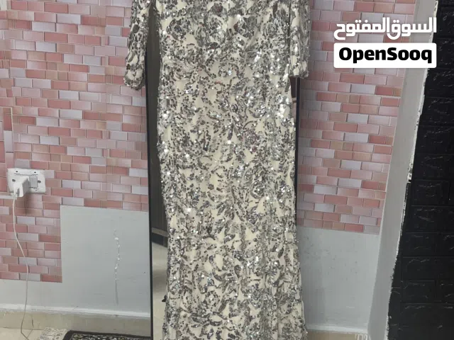 الكمرة ظالمته وماتجيب نفس اللون بس كتير حلو ع اللبس