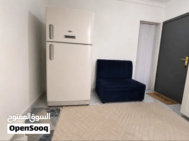 استديو نظيف و مفروش للايجار المؤقت  في ابو حليفة للوافدين فقط