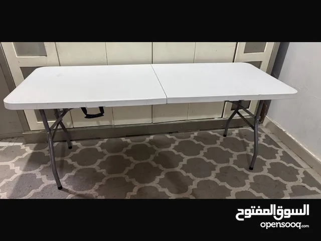 طاوله تتصفط