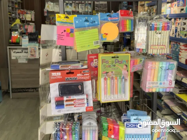 مكتبه للبيع كاش واقساط بسعر مميز لطفا أقرأ الوصف