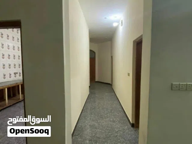 للايجار شقه ارضيه في الجنينه