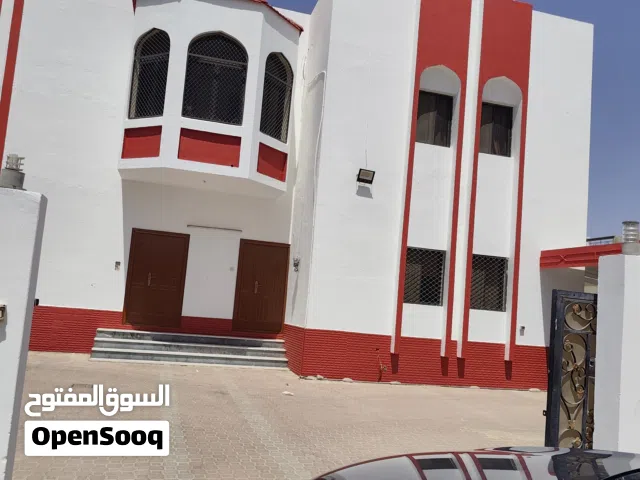 فيلا للبيع  بموقع ممتاز