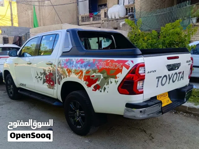 2022 تويوتا هيلوكس DLS