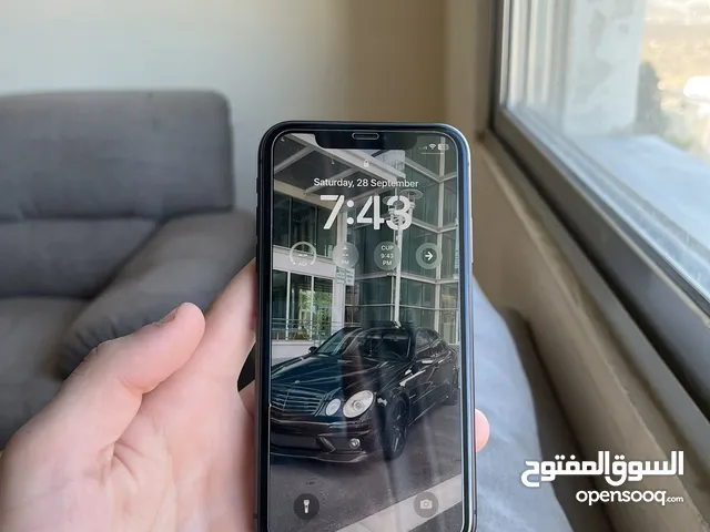 Apple iPhone 11 64 GB in Amman