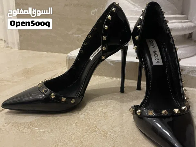 كعب اسود ماركة Steve Madden