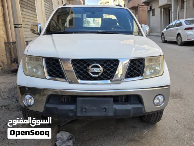 2010 Nissan Navara SE