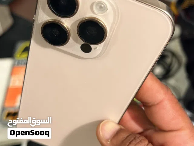 ايفون 16 برو مستعمل  بسعة 1 تيرابايت ولون لؤلؤي مع ملحقات