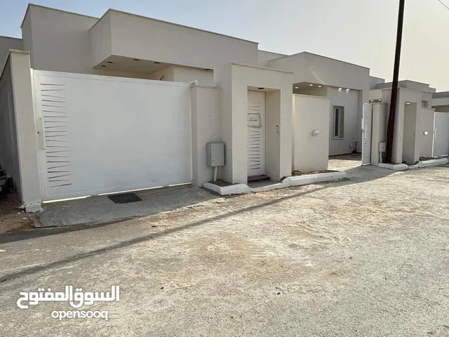 135 m2 3 Bedrooms Townhouse for Sale in Tripoli Khallet Alforjan