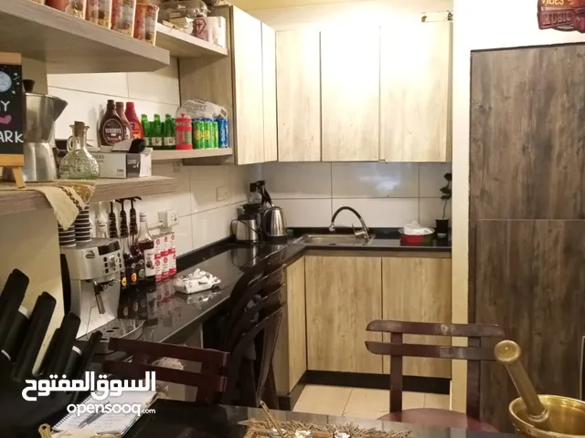 كوفي هاوس جبل اللويبده في وسط السوق موقع مميز