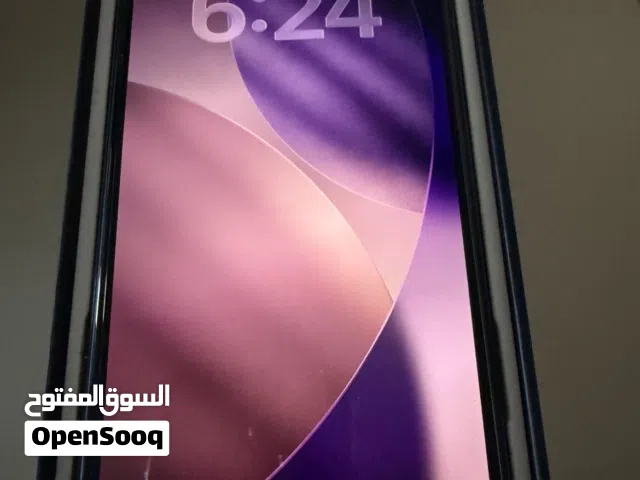 iPhone 11 Pro Max مش مفتوح بطارييه 82 معاها الكرتونة