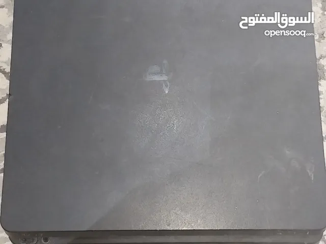 سيت اب كامل بلاي ستيشن 4 مع 3 يدات و شريط انشارتد الاصدار الذهبي و مايك وسماعة و مكسر