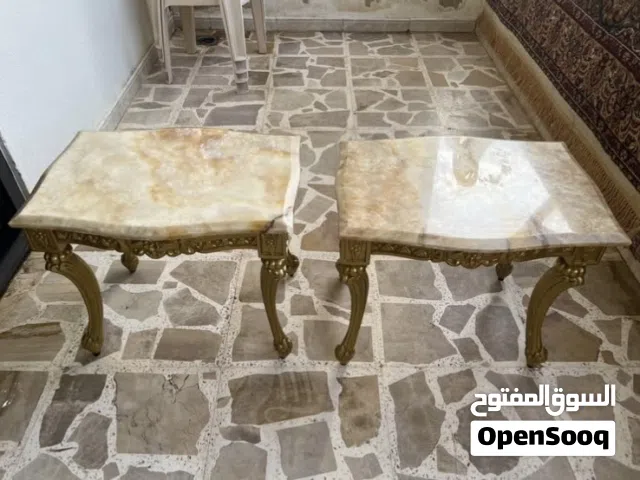 طقم طاولات قهوة فخم – 2 رخام أصلي + طاولة كبيرة زجاج – حالة ممتازة