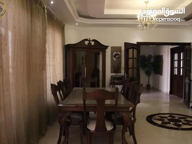 شقة طابقية مميزة للبيع في عبدون الشمالي - قرب السفارة الهولندية طابق ثالث مع روف دوبلكس 486م