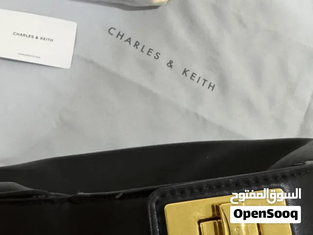 فرصة لا تعوض! حقيبة Charles & Keith الأصلية الآن بـ 15 ريال فقط