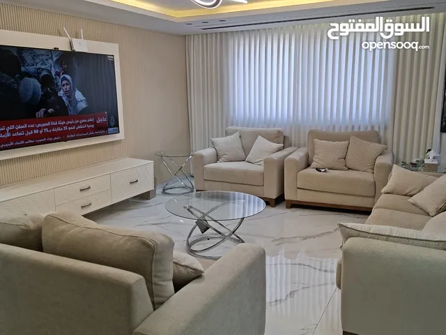 180 m2 3 Bedrooms Apartments for Rent in Ramallah and Al-Bireh Al Tira