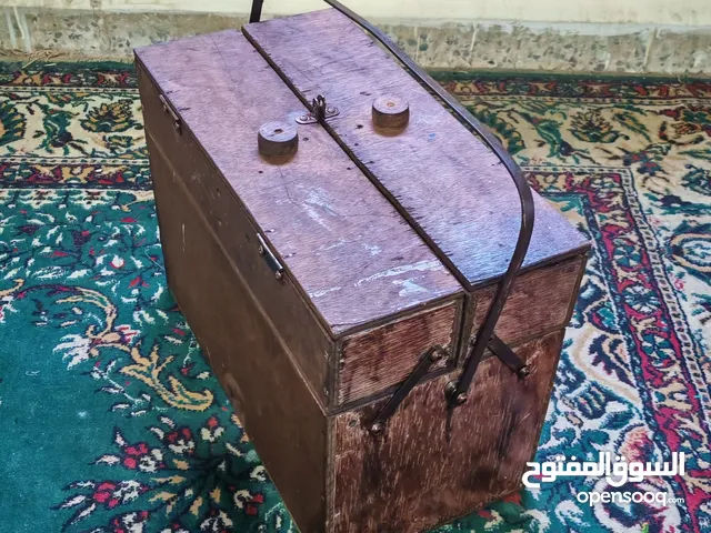 صندوق عدة حجم كبير طول 50 عرض 25 ارتفاع 35 خشب معاكس 7 ملم قوي ومتين وعملي  للبيع بسعر 8 دنانير