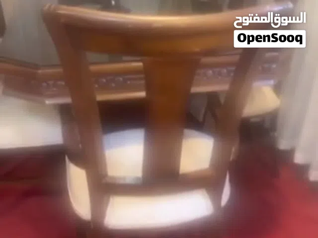 طاوله مع كراسي سفره  للبيع بحال الجديد