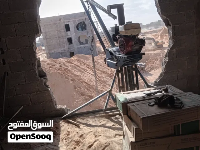 ونش لرفع جميع مواد البناء