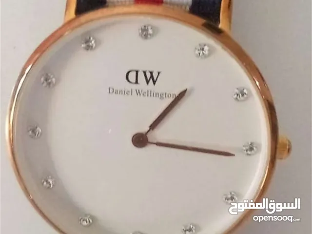 ساعة مستعملة ماركة dw اصلية تم شرائها من السعودية.....