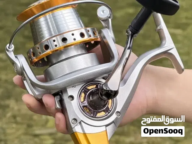 ادوات الصيد مكائن و عصا و خيوط جديدة و مستعمله للبيع